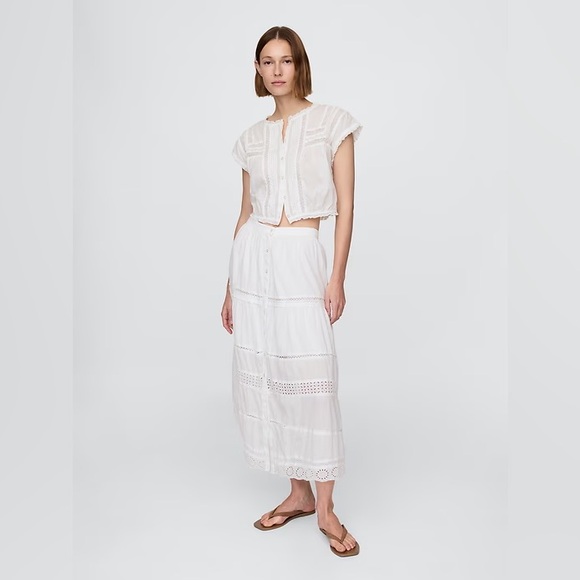 GAP Dresses & Skirts - GAP Tiered Lace-Trim Maxi Skirt Cotton Women’s Medium